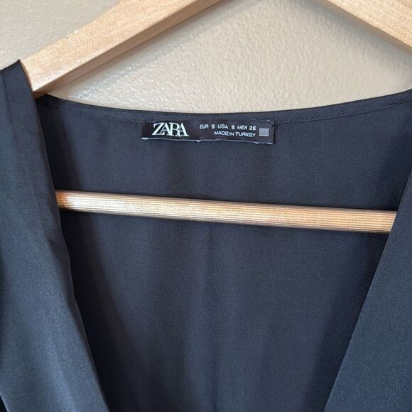 Zara black satin ruffle layered blouse shirt women’s size small long sleeve dark - Picture 3 of 8